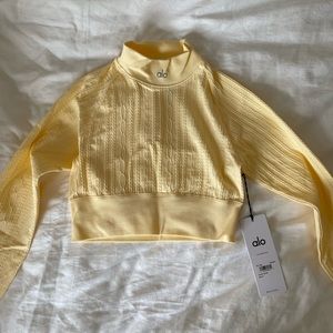 NWT Cropped cable knit long sleeve from Alo Yoga